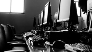 tpvintacto imagen de sala con ordenadores